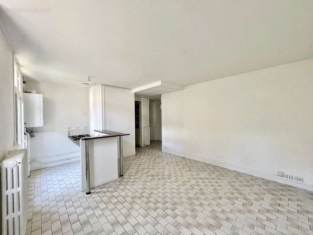 Appartement à BOURG-LA-REINE