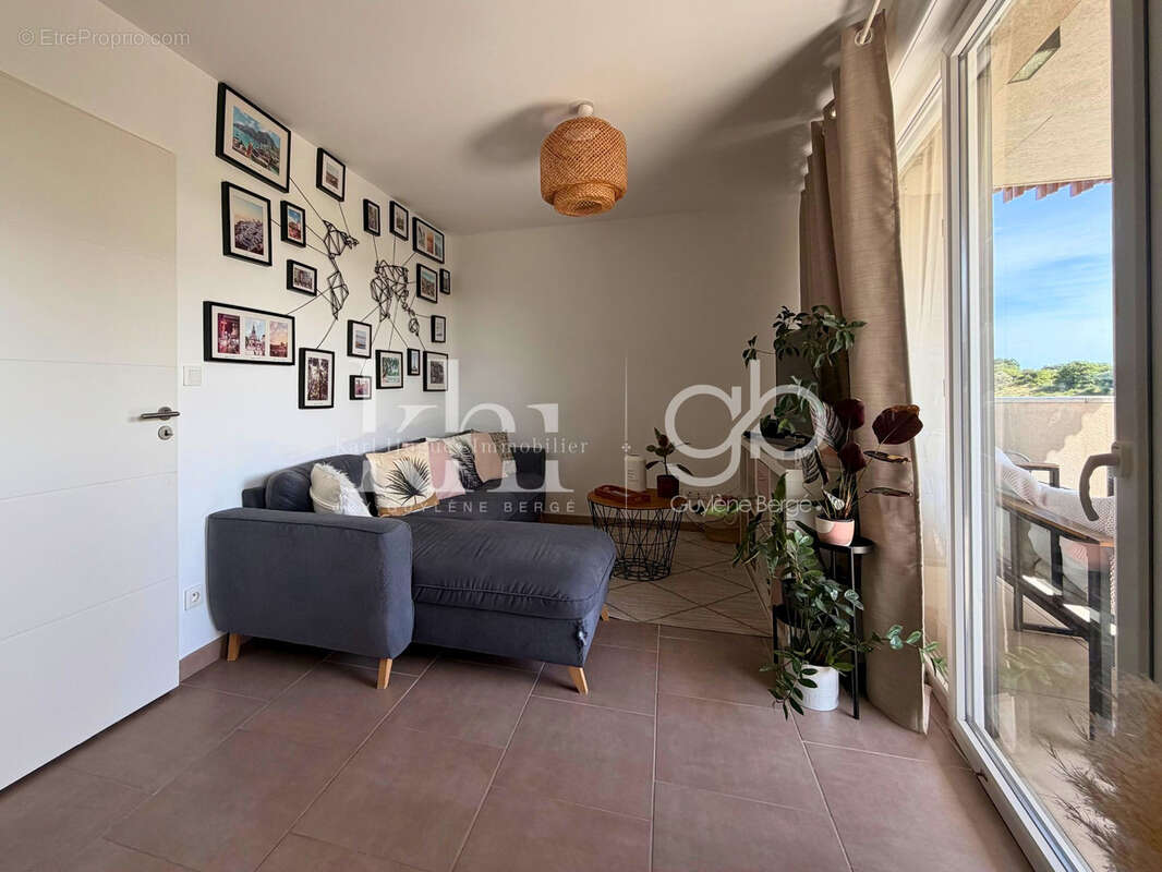 Appartement à JUVIGNAC
