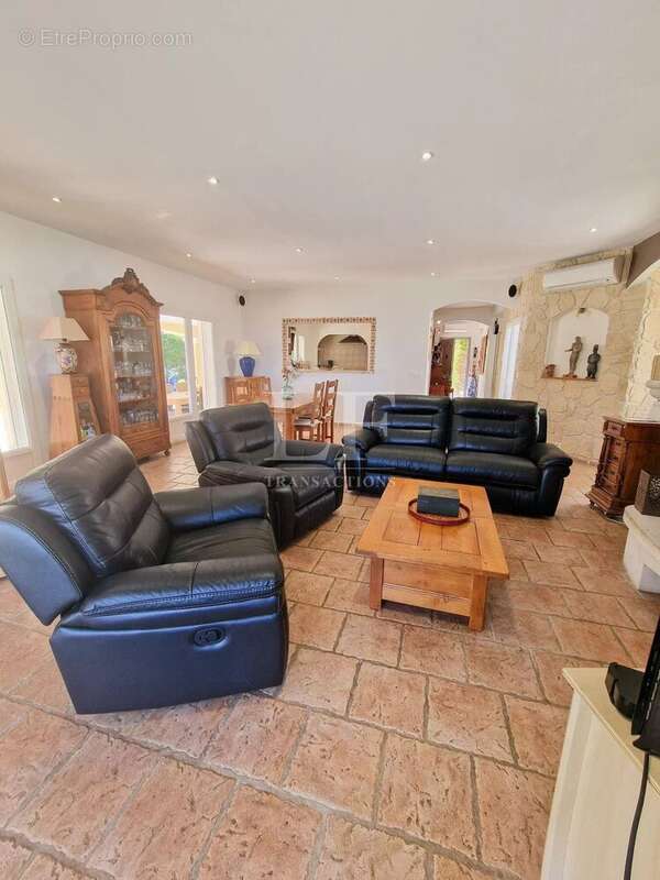 Maison à LES ADRETS-DE-L'ESTEREL