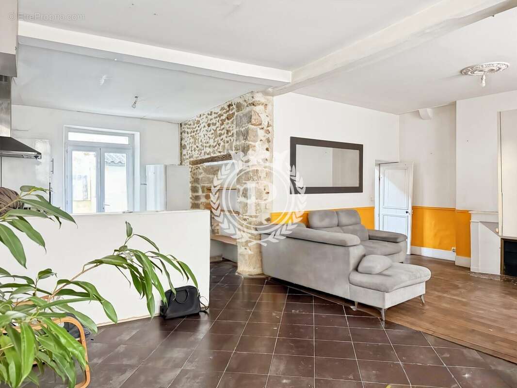 Maison à CHAUMES-EN-BRIE