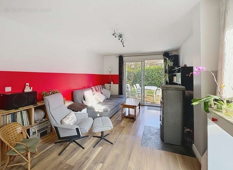 Maison à VILLE-LA-GRAND