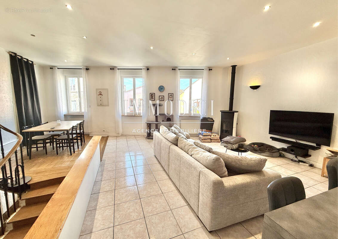 Appartement à THOISSEY
