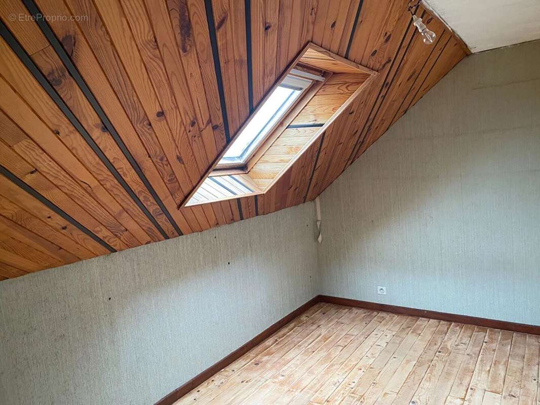 Appartement à ELLIANT