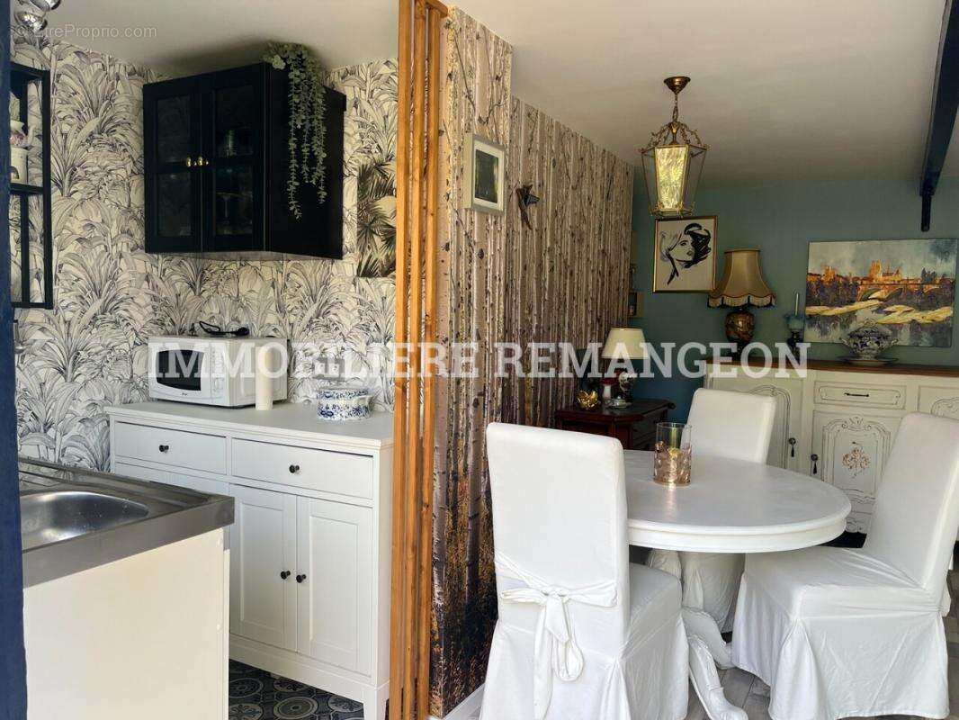 Maison à PIERREFITTE-SUR-SAULDRE