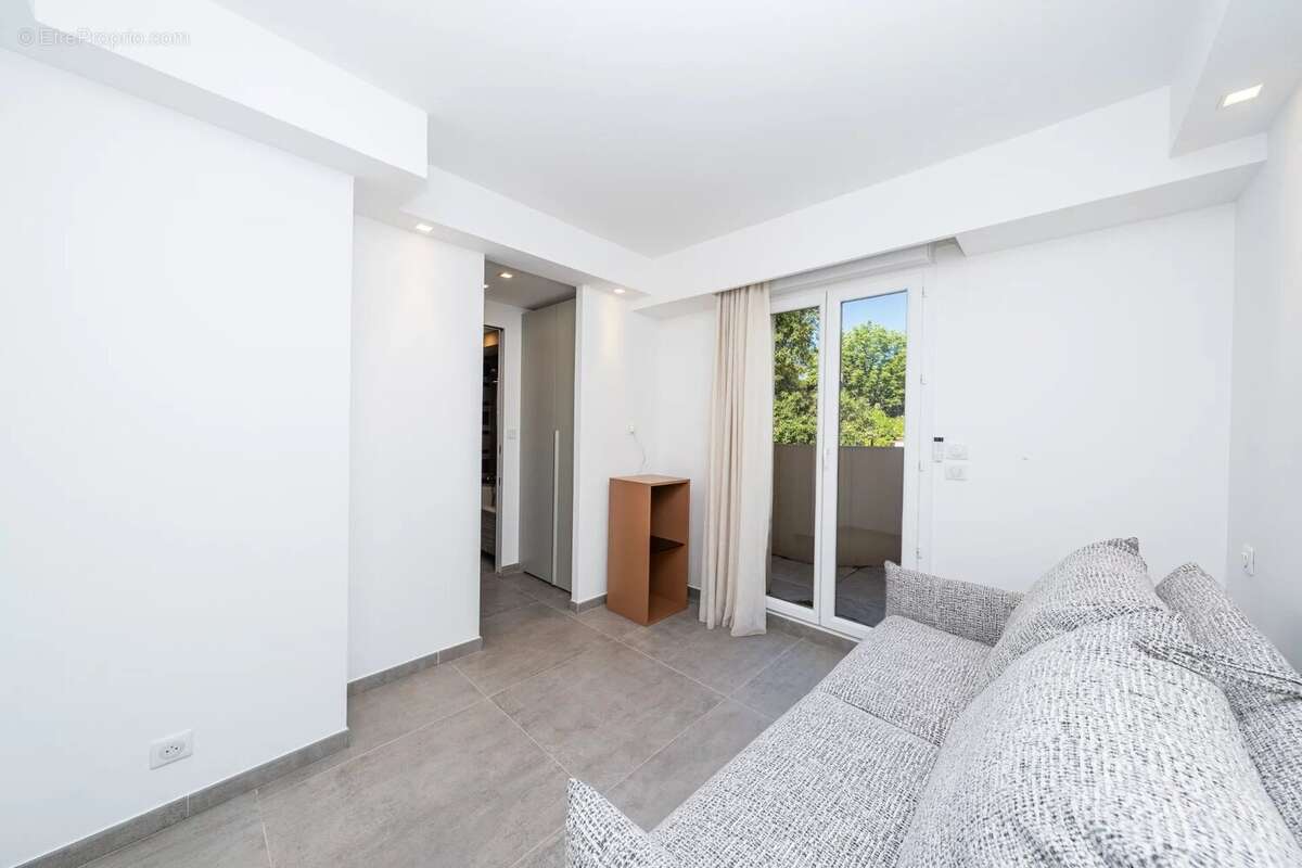 Superbe penthouse vue mer panoramique avec triple garage cannes centre - photo 18