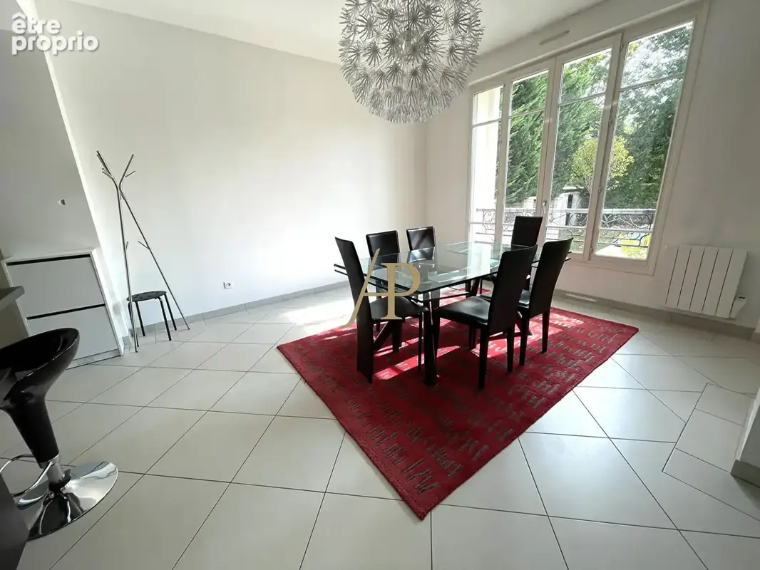 Appartement Saint Germain En Laye 5 pièce(s) 92.26 m2 - photo 2