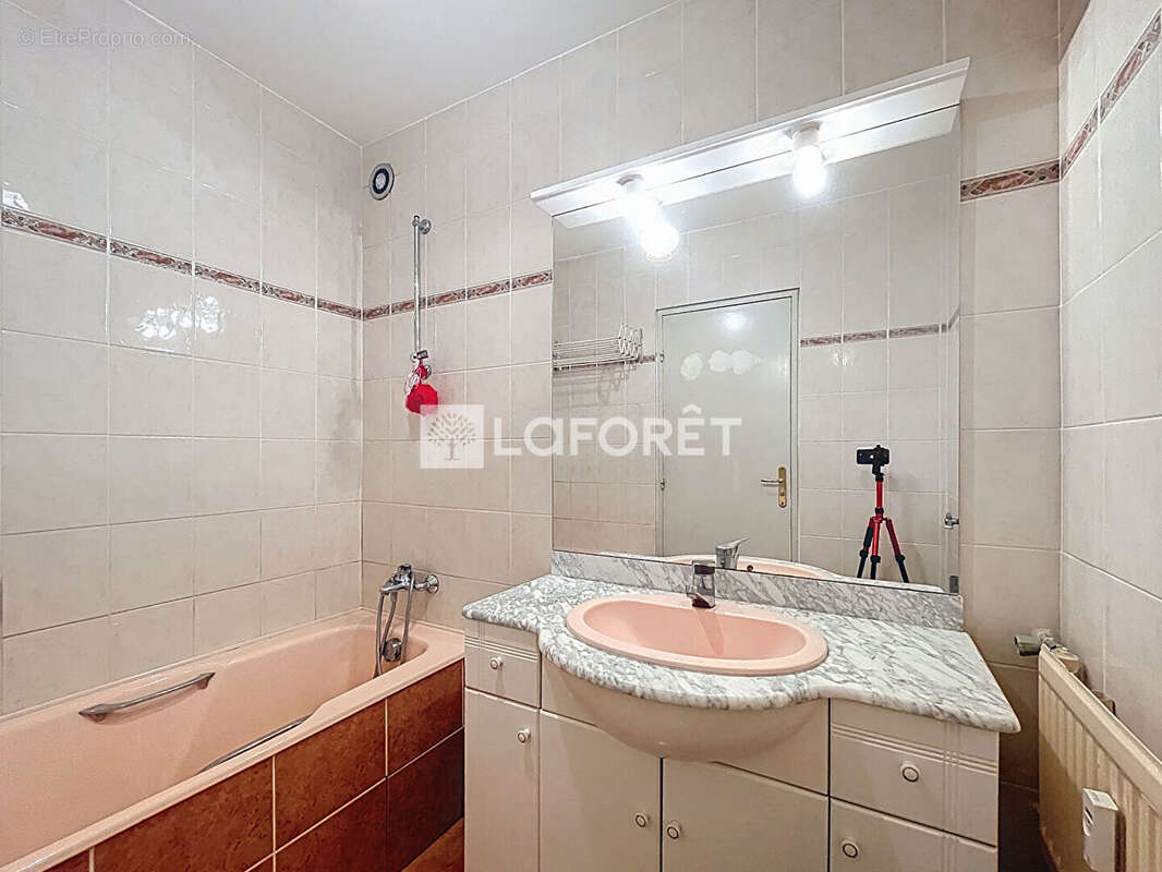 Appartement à RILLIEUX-LA-PAPE