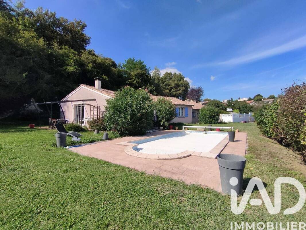 Photo 1 - Maison à SAINT-PIERRE-DE-BOEUF