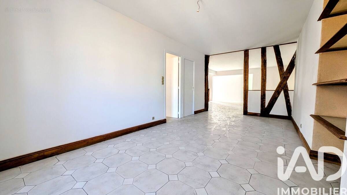 Photo 1 - Maison à TUFFE