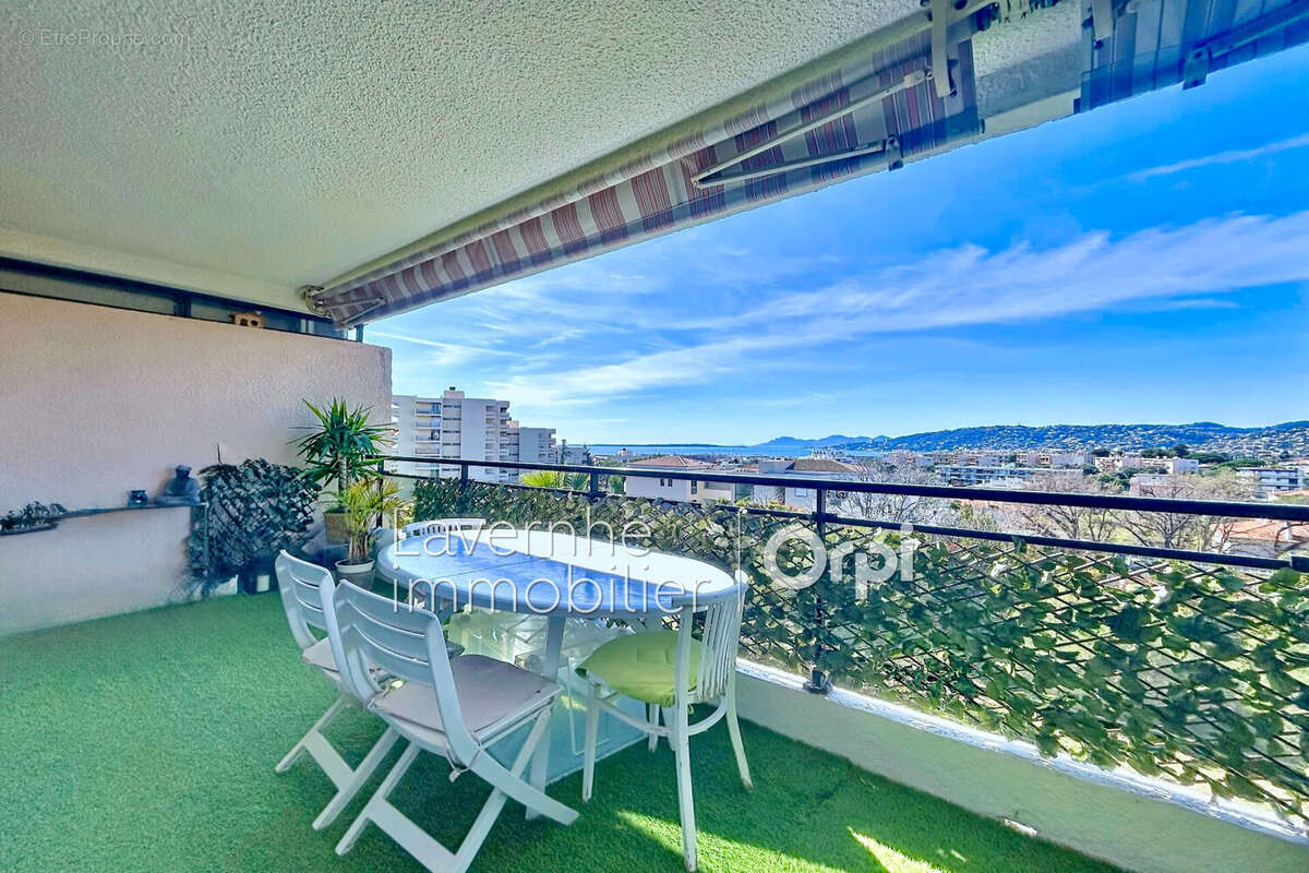 Appartement 76 m² à Antibes  - photo 2