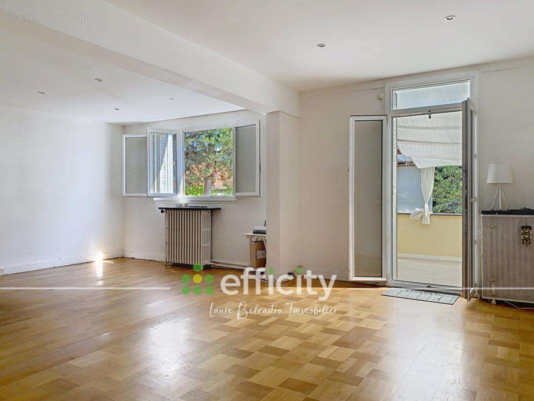 Maison à VILLECRESNES