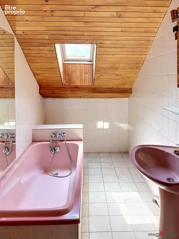 Maison familiale de 221 m² sur 1 800 m² de terrain - photo 17
