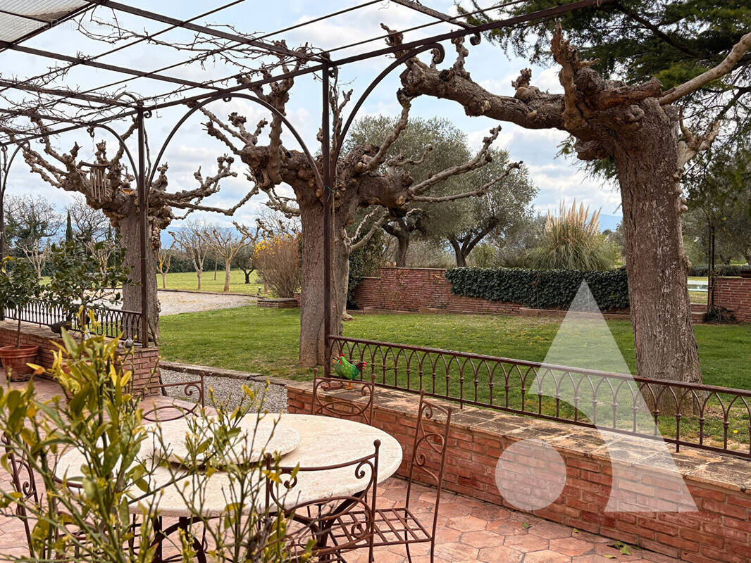 Maison à LE CANNET-DES-MAURES