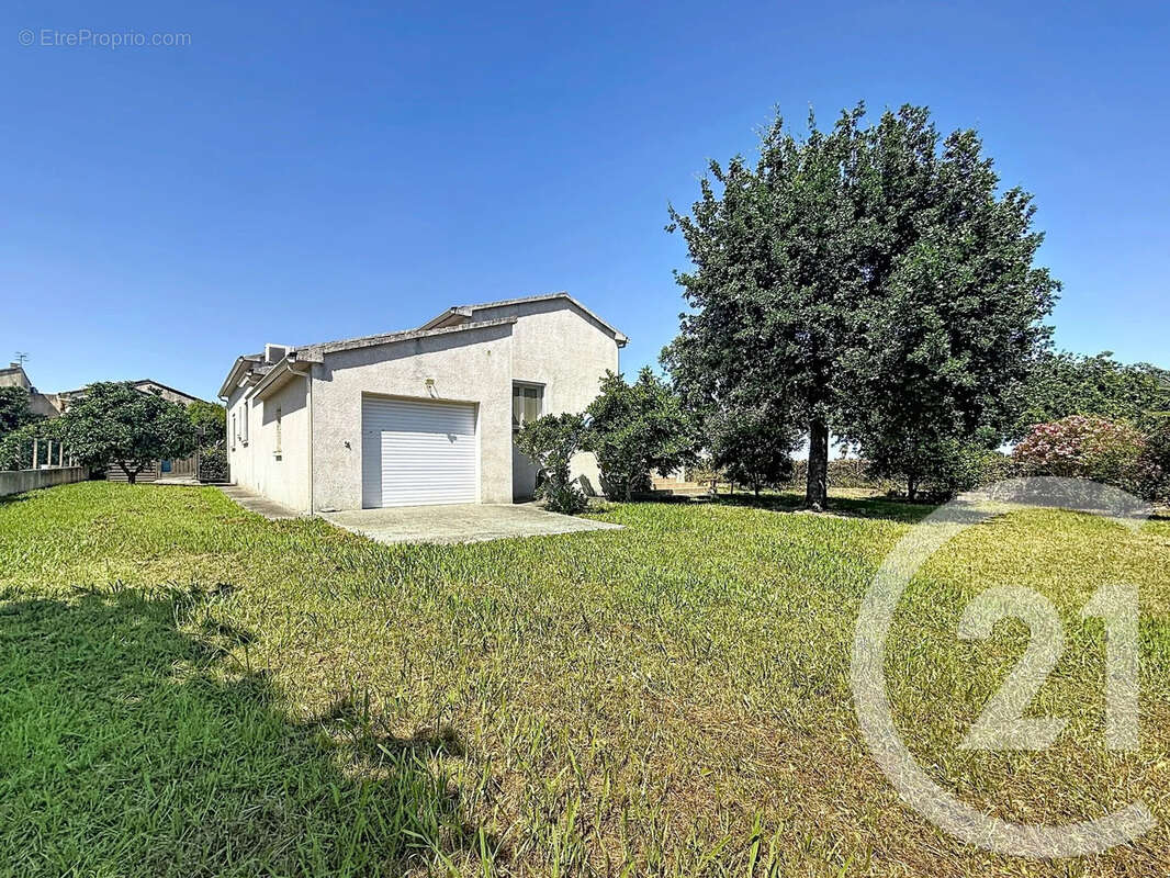 Maison 155 m² à Santa-Lucia-Di-Moriani  - photo 22