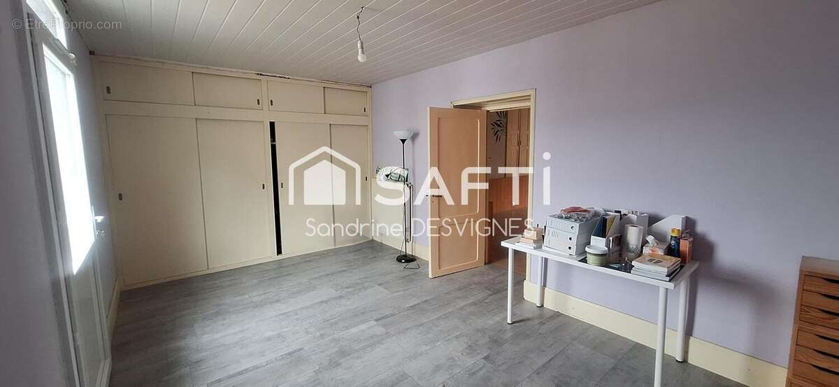 Maison 120 m² à Saint-Symphorien-De-Marmagne  - photo 5