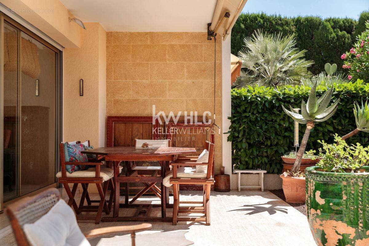 Appartement à CANNES