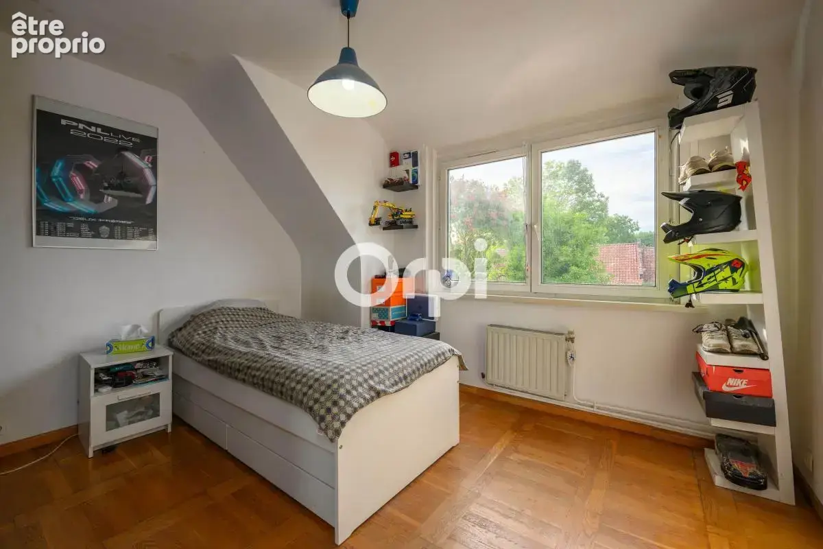 Maison familiale T6 de 140 m² avec jardin arboré et garage – Avelin (Secteur Calme & Recherche) - photo 5
