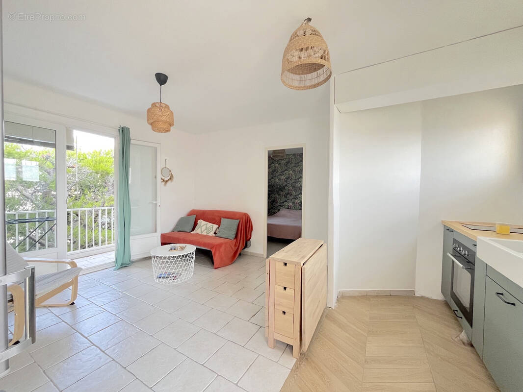 Appartement à SIX-FOURS-LES-PLAGES