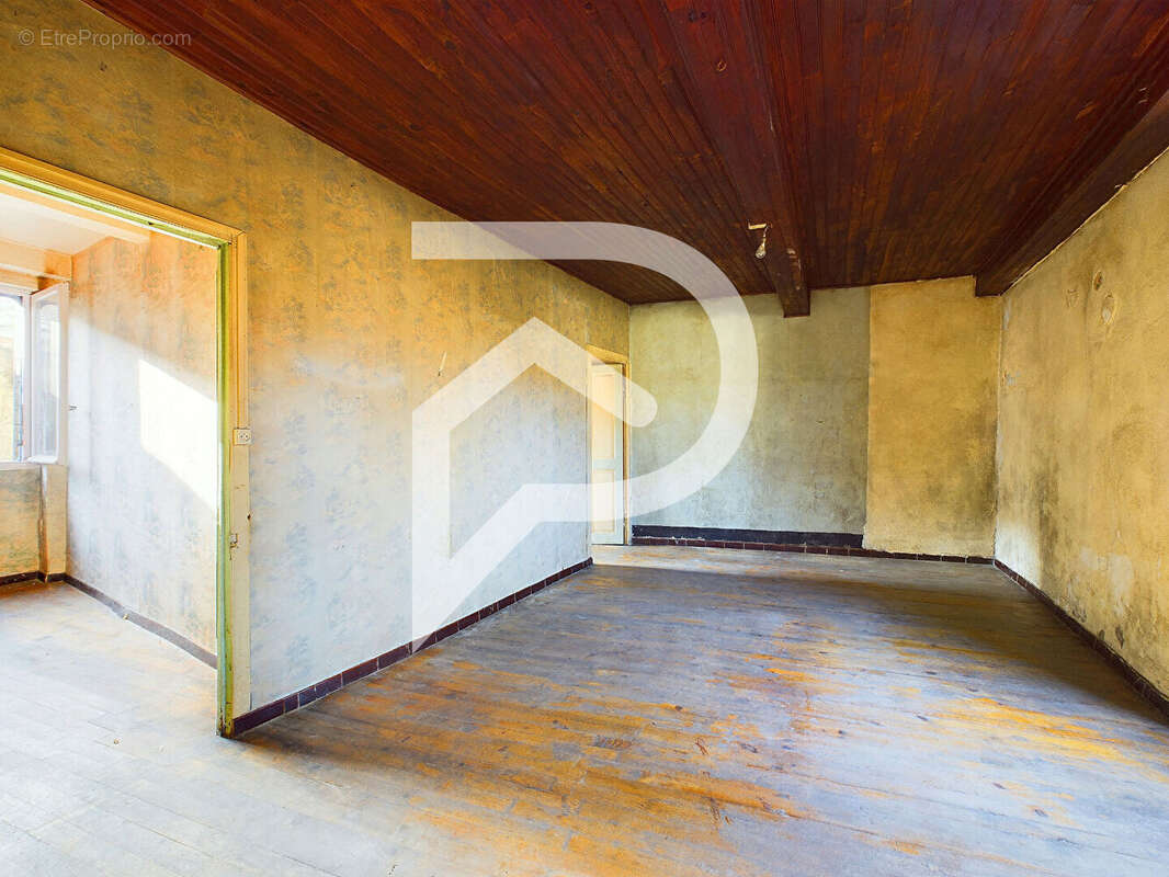 Maison à TOURNON-SUR-RHONE