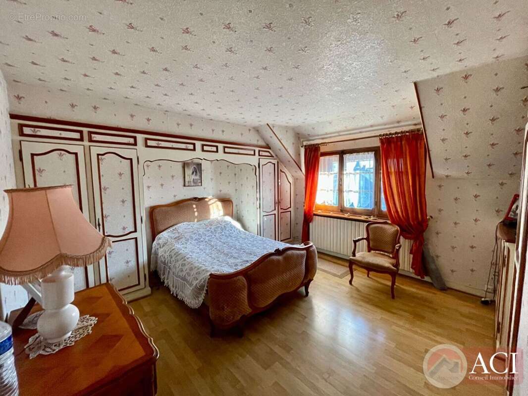 55310549d.jpg - Maison à MERU