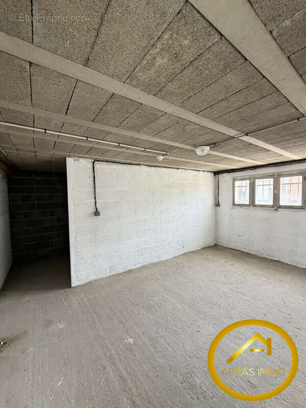 Entrepot 300m2 - arras zone commerciale - photo 4
