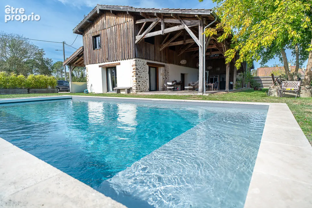 Photo Maison à Salles au prix de 635 000€