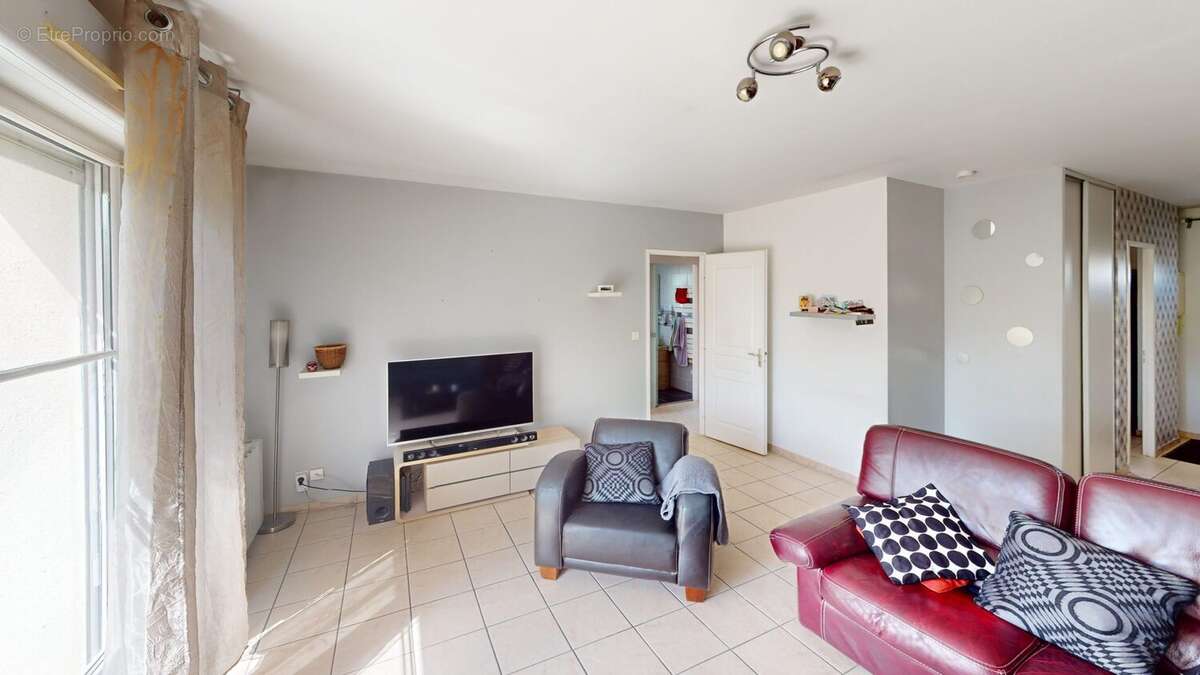 Appartement à INGRE