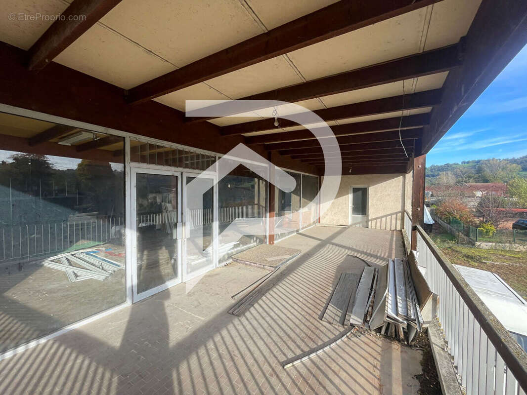 Appartement à BAGNAC-SUR-CELE