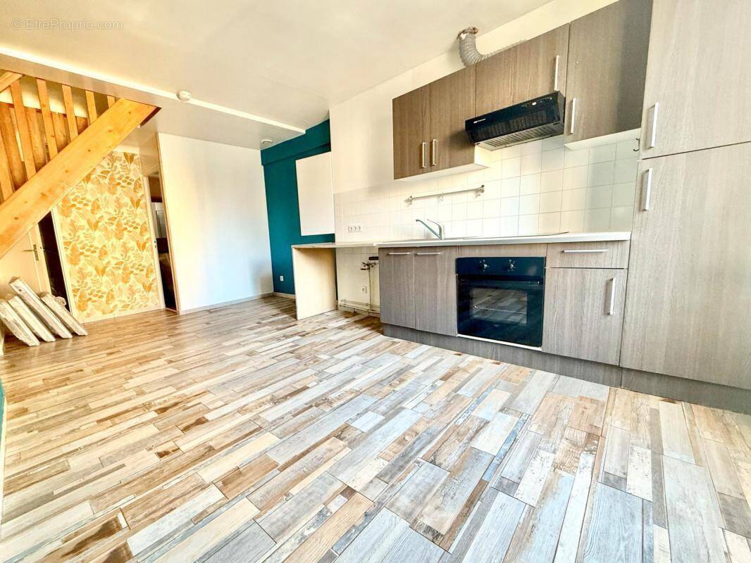 Appartement à SAINT-MERY