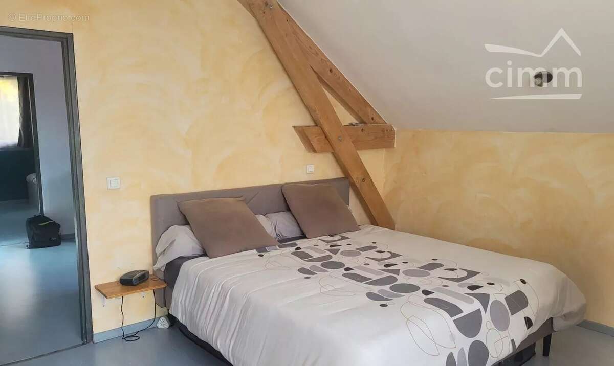 Maison à SAINT-HONORE