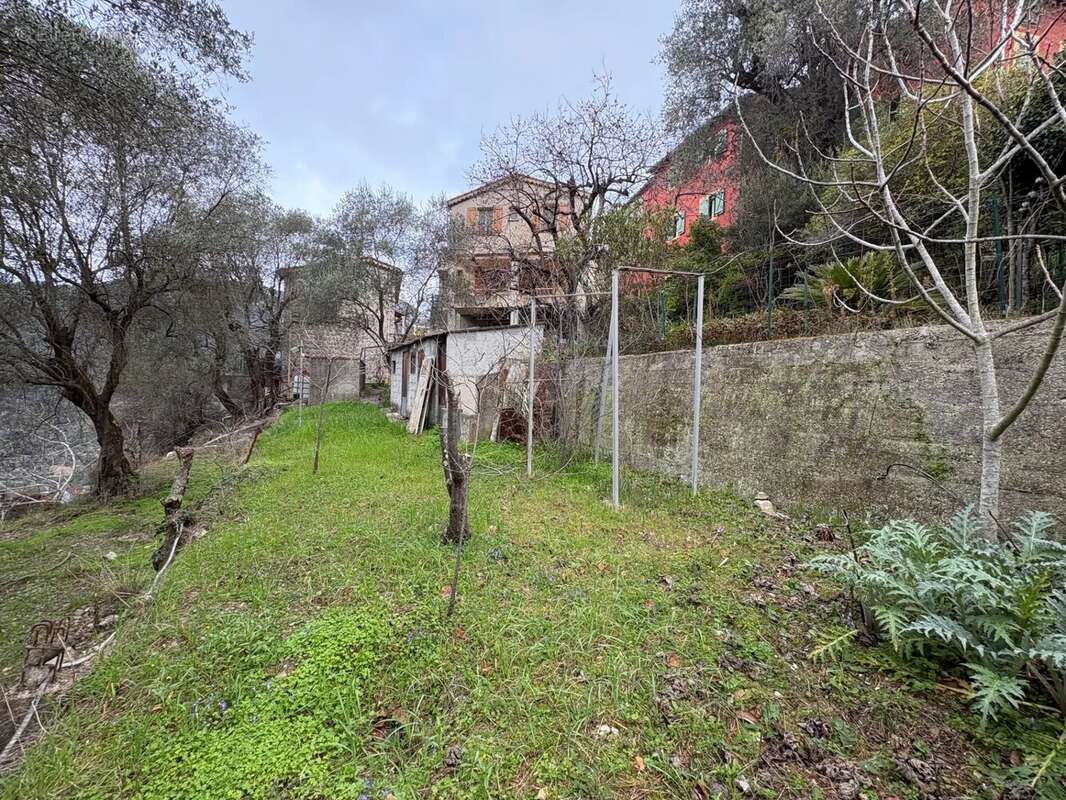 Maison à TOURRETTE-LEVENS