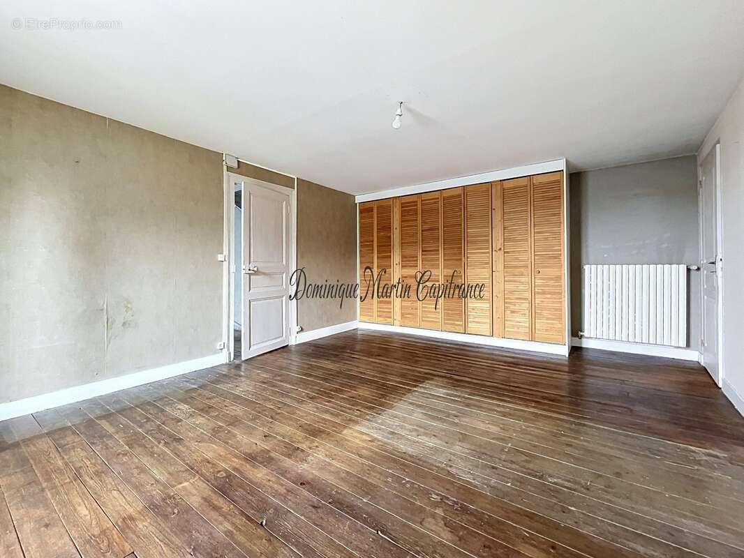 Poncé-sur-le-loir (72)-maison a vendre– 4 chambres, espace indépendant, garage et dépendance – prête à vivre - photo 9