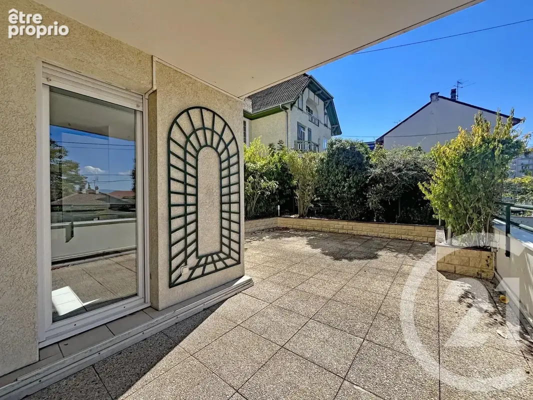 Appartement 76 m² à Thonon-Les-Bains  - photo 8