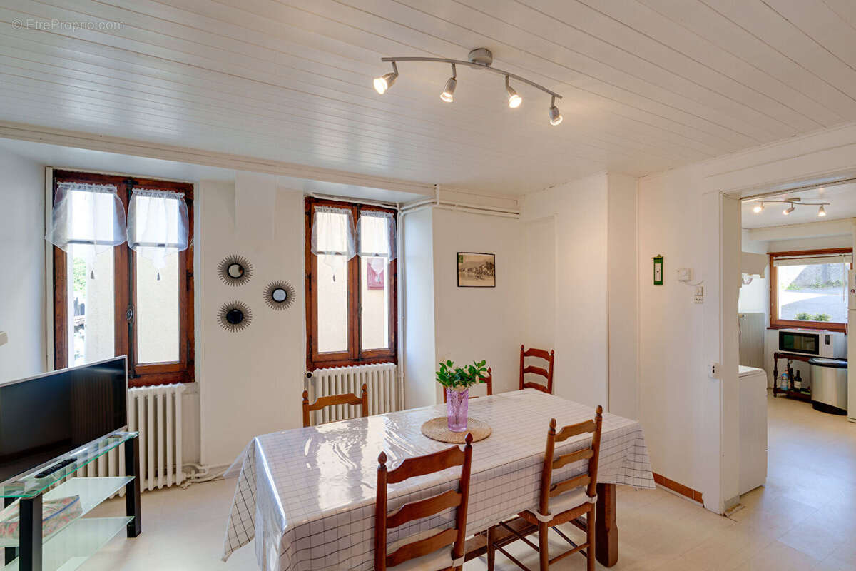 Maison Lugrin 6 pièces 99.75 m² avec jardin dans un secteur très calme. - photo 15