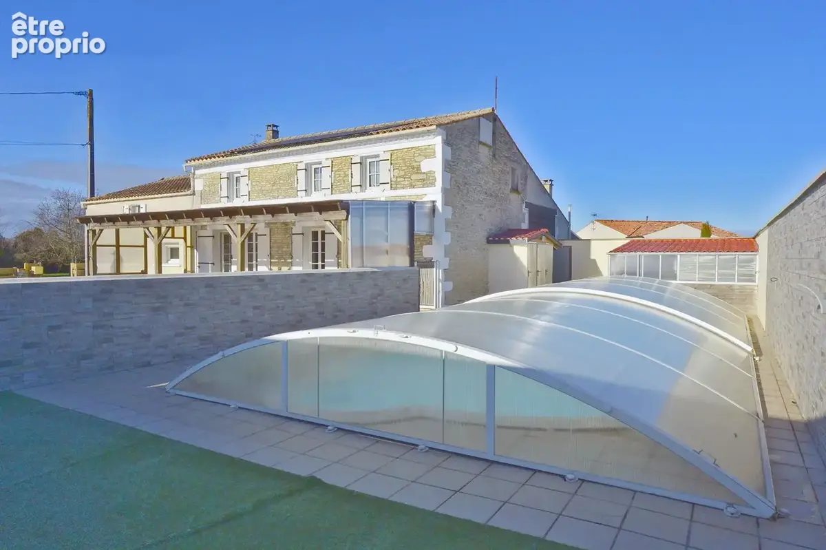 Maison à CORME-ECLUSE