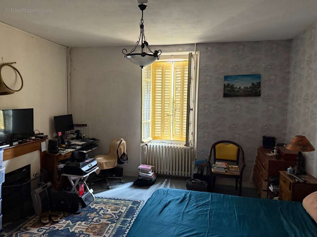 Maison à MOUTIER-MALCARD