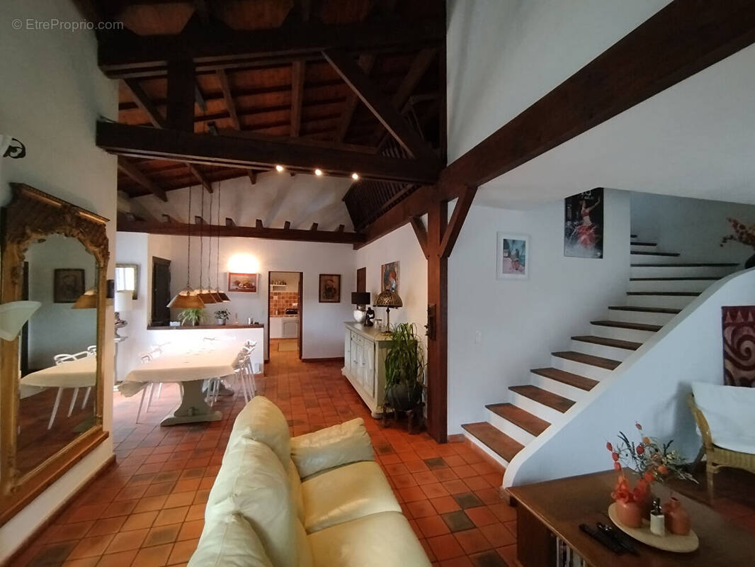 Maison à MALLEMOISSON