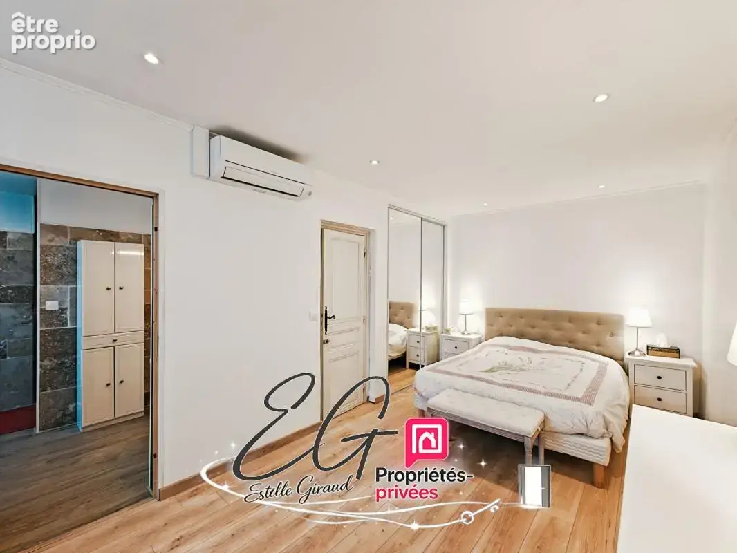 Maison bourgeoise rénovée, Coeur du village de Villegly - photo 13