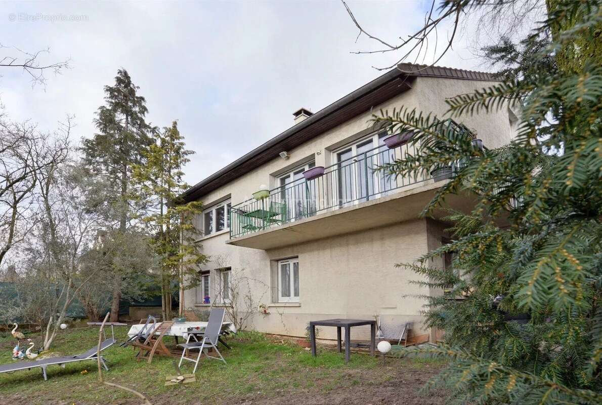 Maison à VILLENEUVE-SAINT-GEORGES