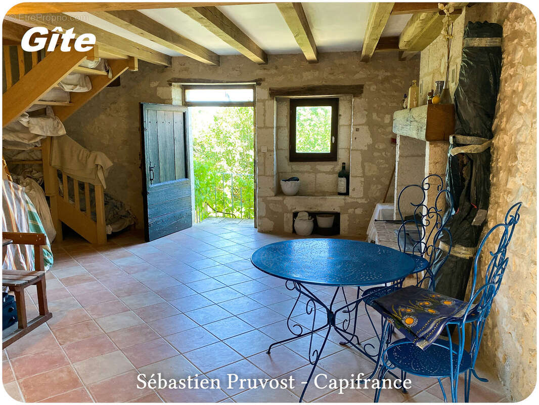 Champagnac de Belair (24), Dordogne, Maison en pierre à vendre, 211 m², 6 Pièces, Terrain 4 332 m², 5 chambres, Gîte, Atelier - photo 24