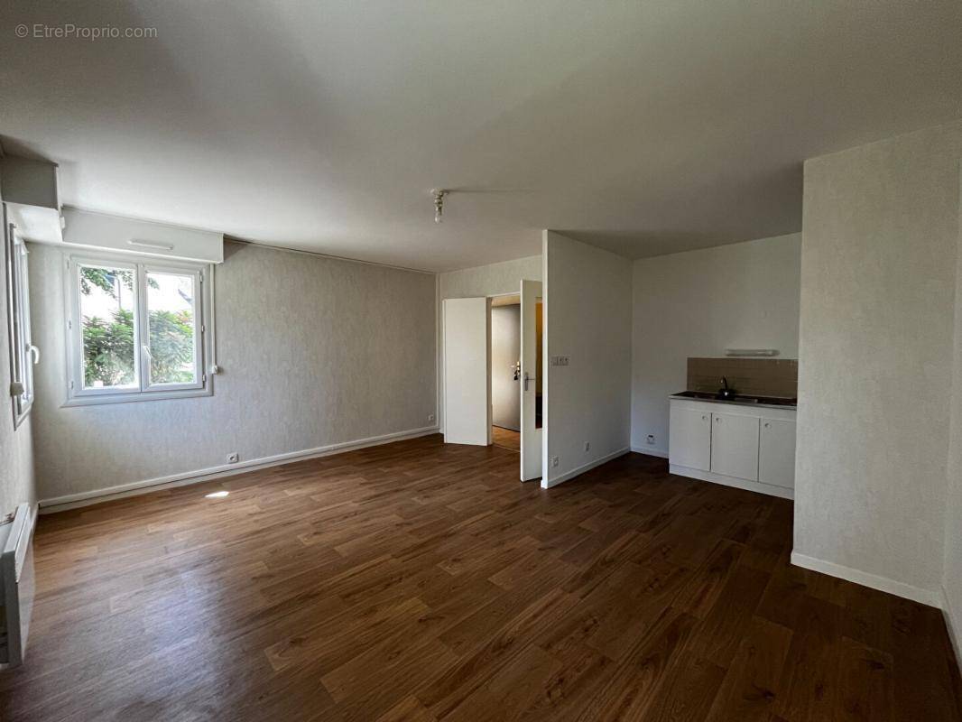 Appartement à SAINT-SYLVAIN-D'ANJOU