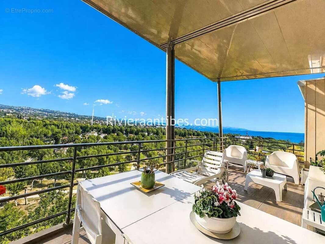 Antibes dernier etage 5p vue verdure et mer - photo 2