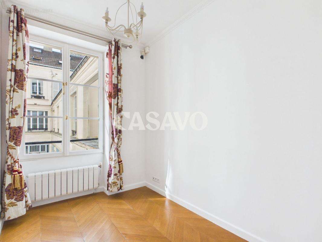 Appartement à PARIS-10E