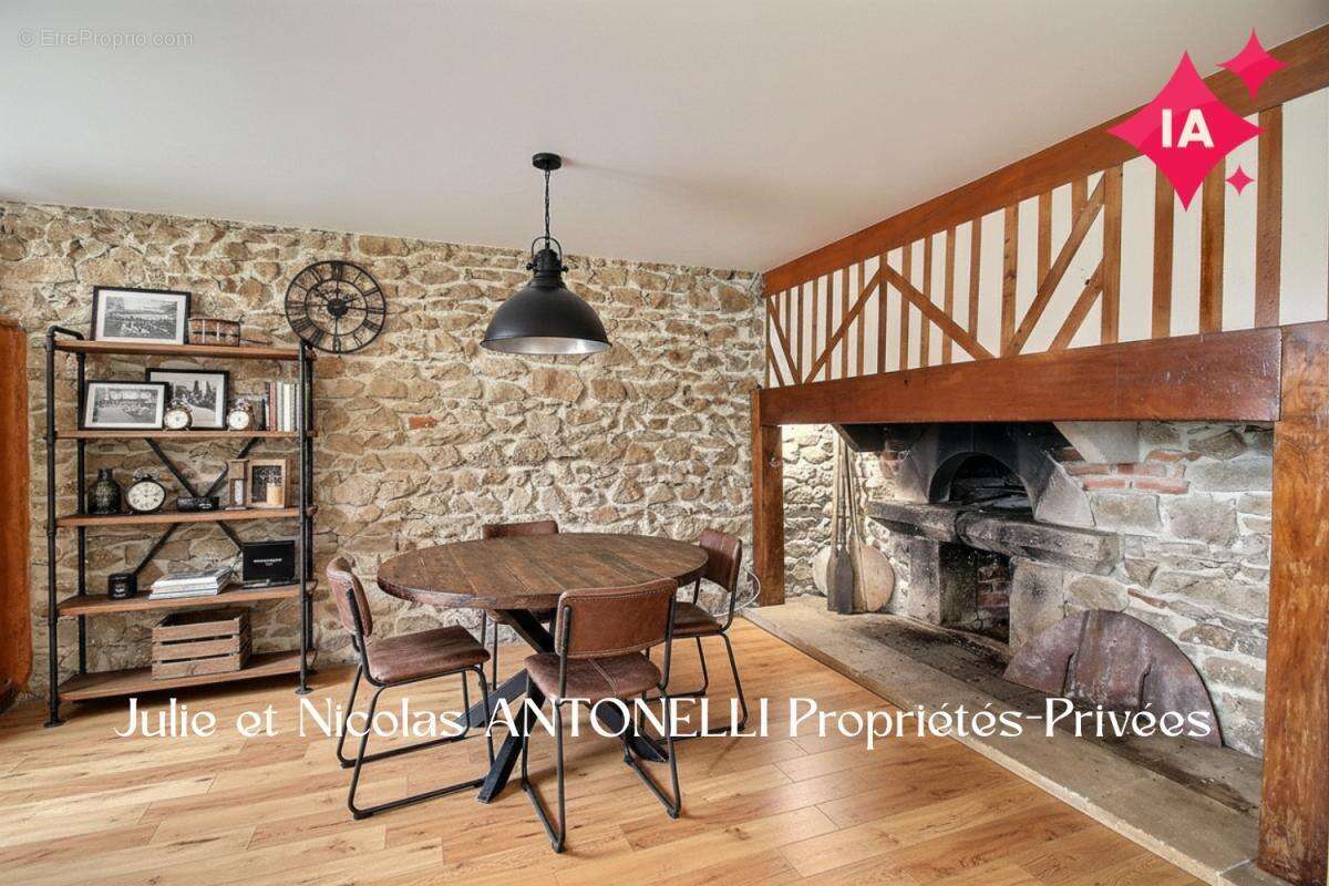 Maison à LA FOUILLOUSE