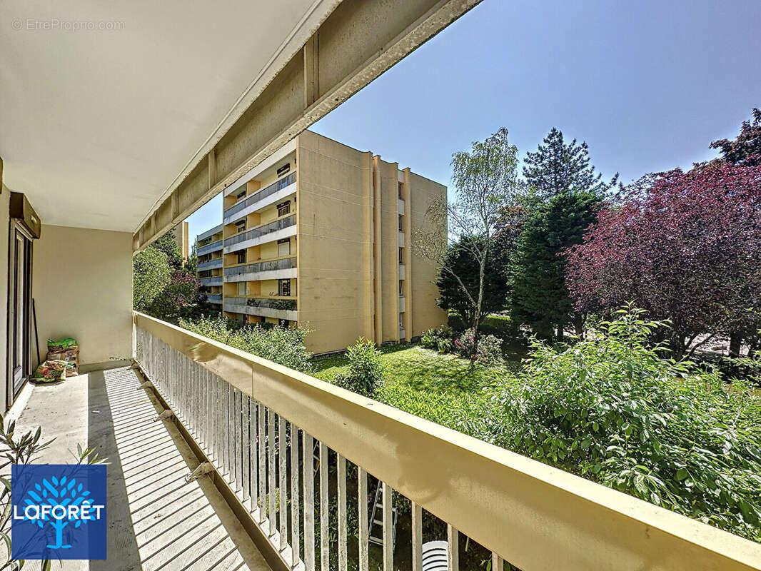 Appartement à ELANCOURT