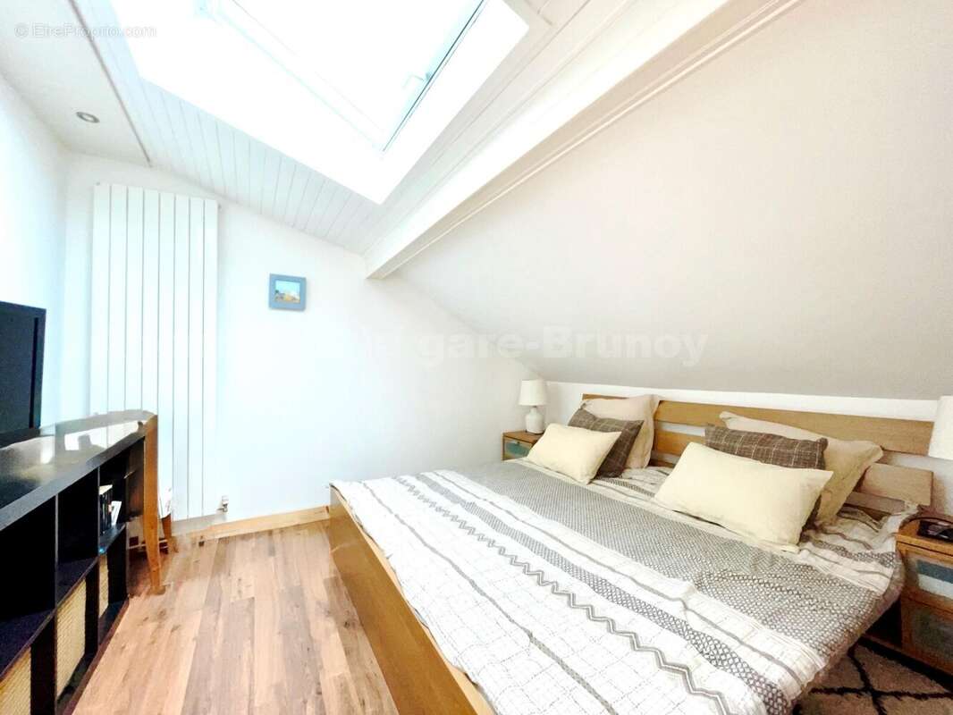 Chambre - Maison à BRUNOY