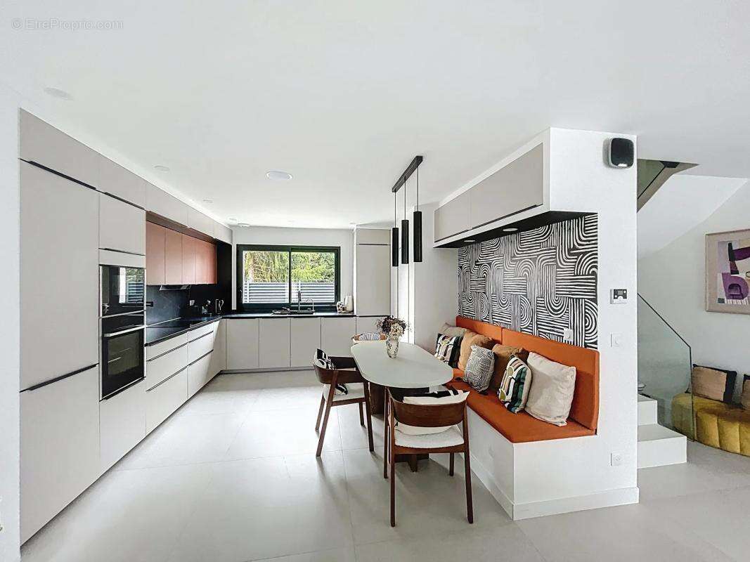 Maison à LE PLESSIS-TREVISE