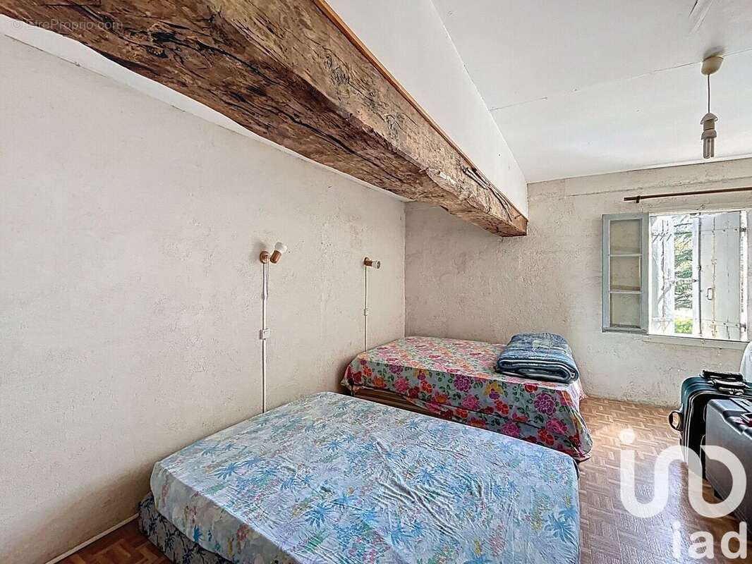 Photo 5 - Maison à SAINT-MEDARD-DE-GUIZIERES