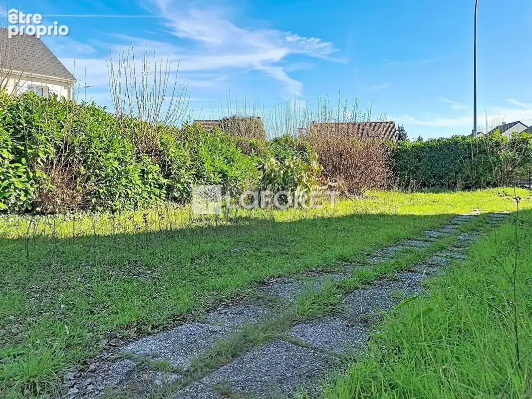 Terrain Linas 281 m2 - photo 1