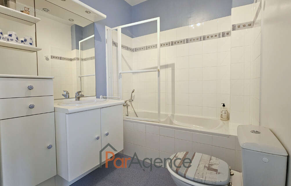 Maison à VAUX-SUR-MER